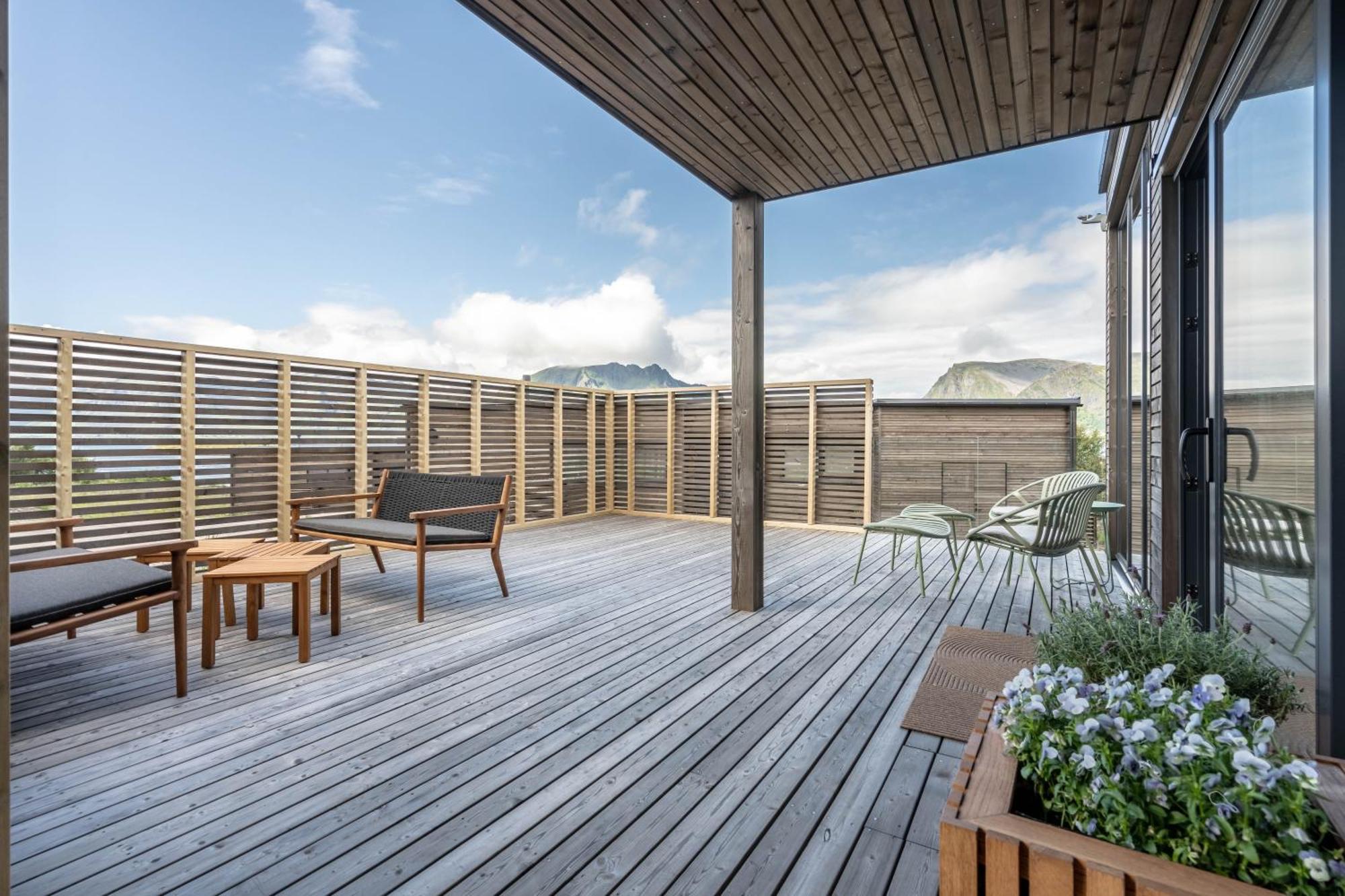 Beautiful In Lofoten Housing Up To 6 Guests! Holiday home Lyngvaeret