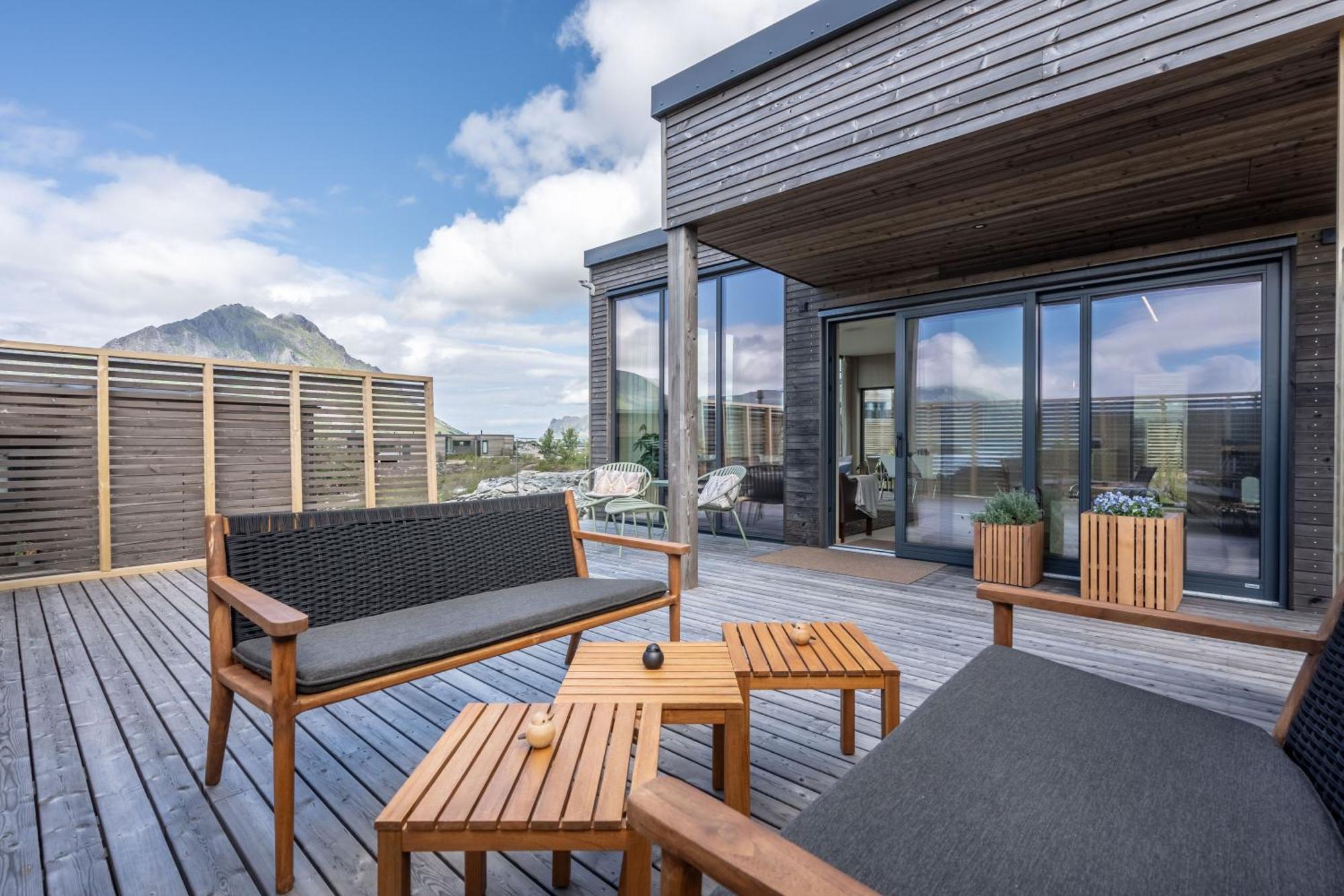 Beautiful In Lofoten Housing Up To 6 Guests!