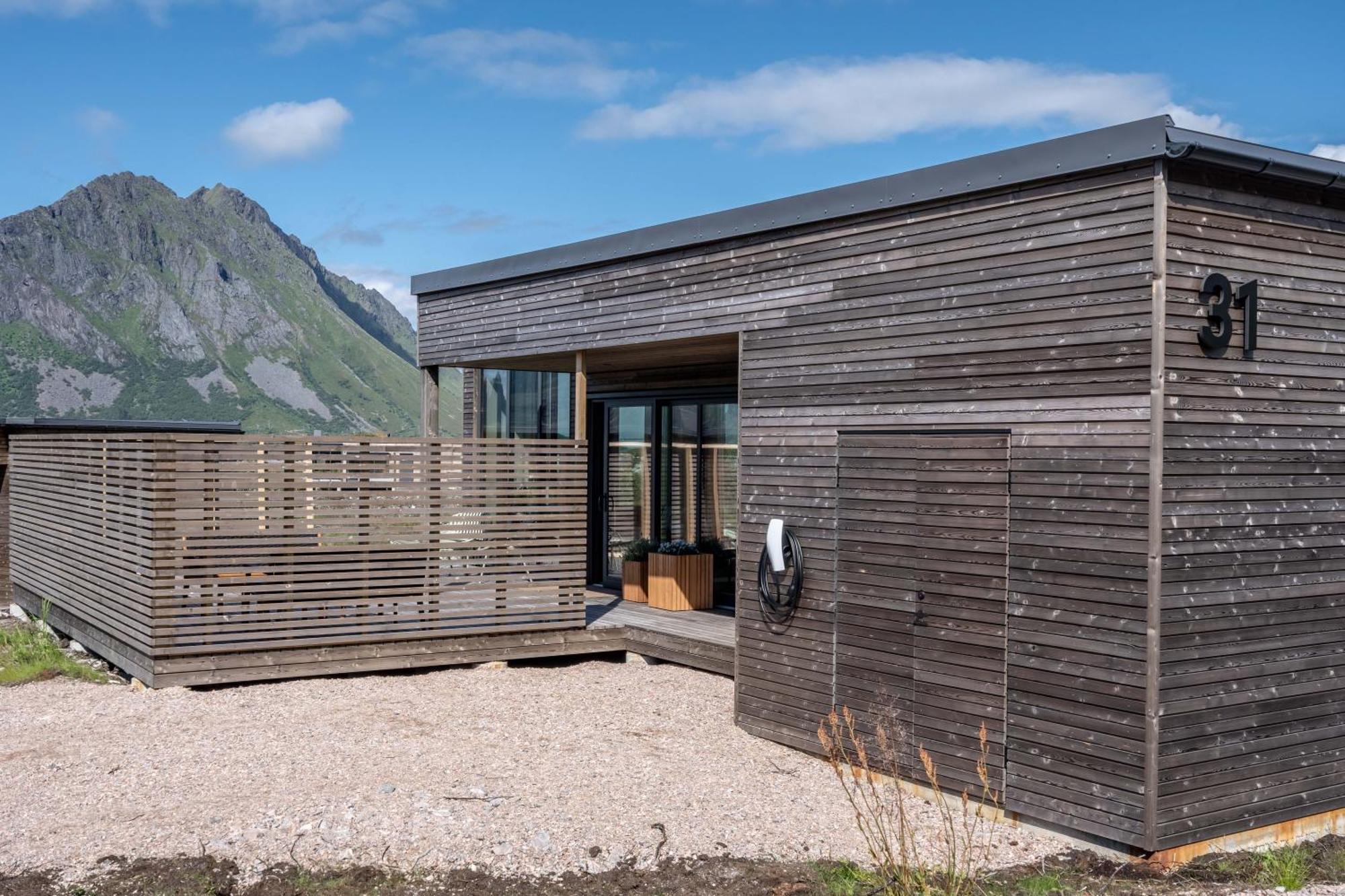 Beautiful In Lofoten Housing Up To 6 Guests!