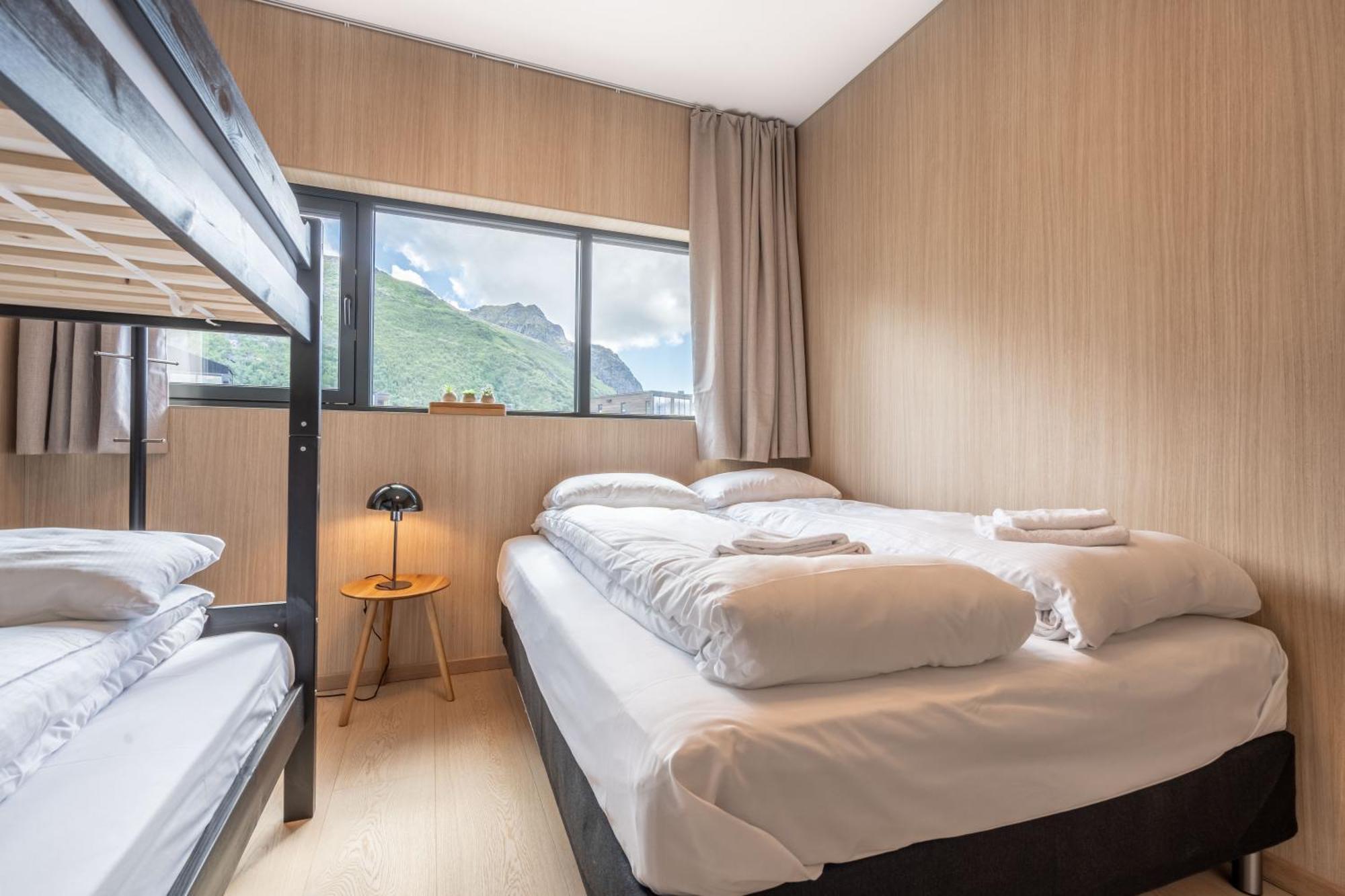 Beautiful In Lofoten Housing Up To 6 Guests! * Lyngvaeret